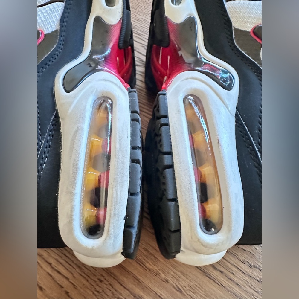 Nike Air Max Plus Pure Platinum Black University Red Size 7 - Picture 12 of 15